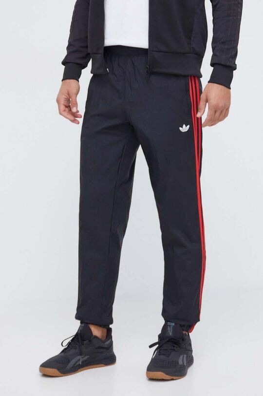 

Брюки adidas Originals, черный