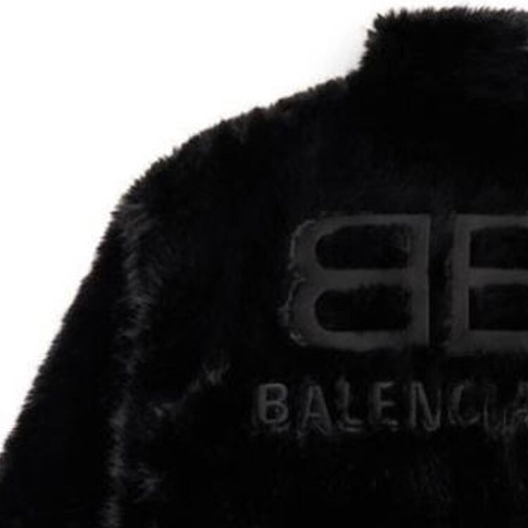 Меховая женская куртка Fur Women's Black Balenciaga — фото 3