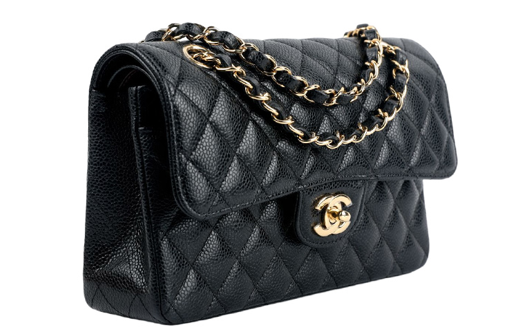 CHANEL Классическая стёганая сумка с двойным клапаном из кожи зернистой текстуры малого размера чёрного цвета с золотистой фурнитурой — фото 3