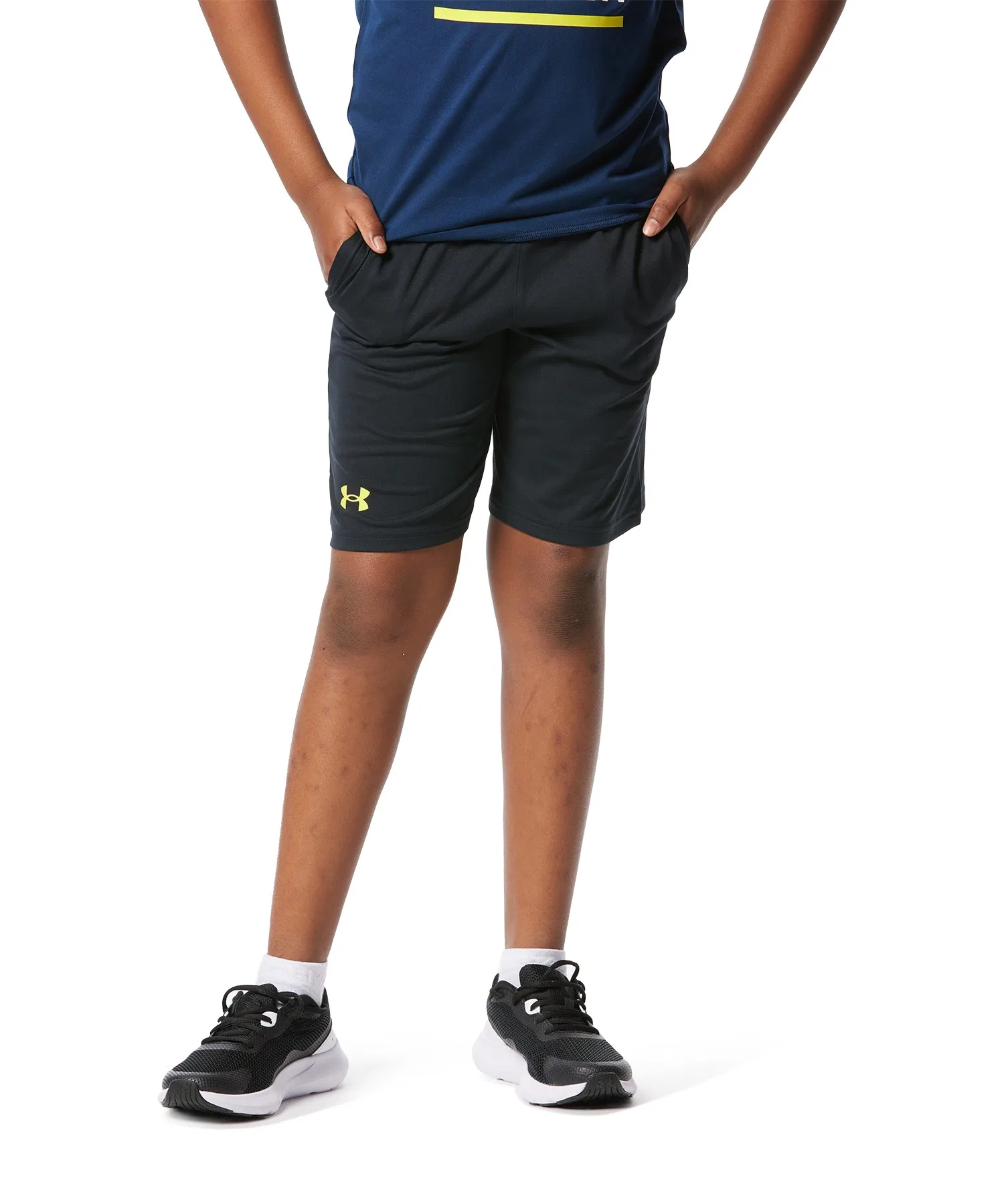 Детский комплект UNDER ARMOUR UA Tech Short Sleeve T-Shirt and Shorts Set — фото 4