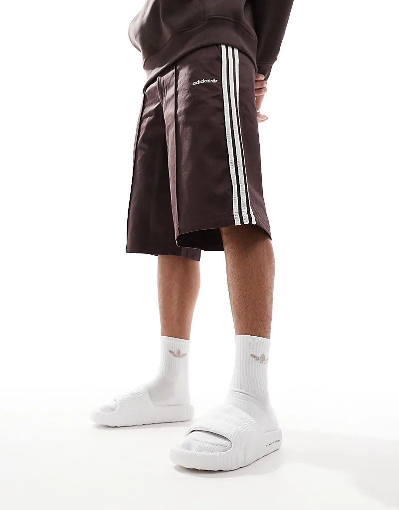Шлепанцы Adidas Originals Adilette 22 белого цвета — фото 4