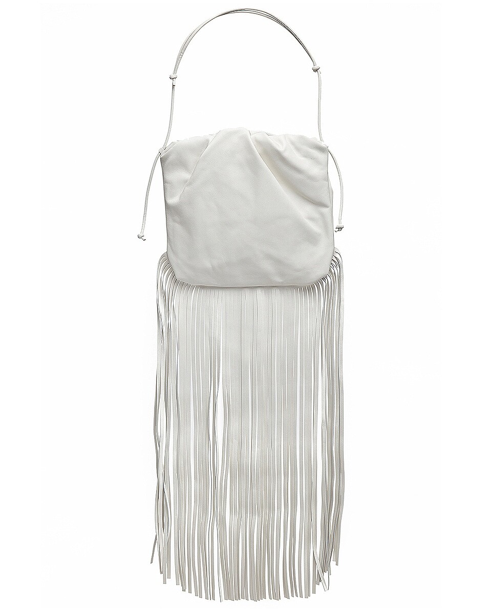 

Сумка-клатч Bottega Veneta The Fringe Pouch, цвет Bianco & Gold