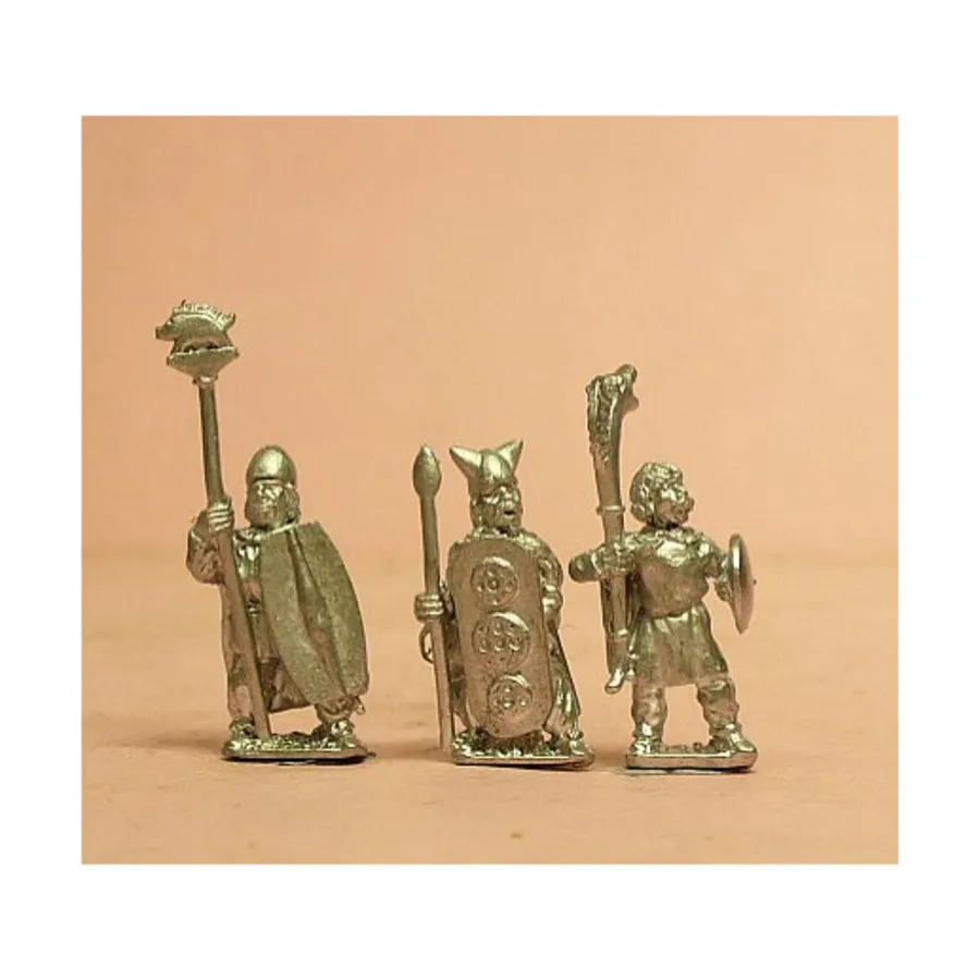 

Командный набор — вождь, знаменосец и хорнблауэр, Ancient Miniatures - British/Gallic (15mm)
