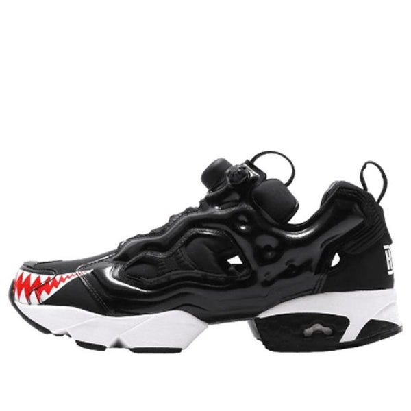 

Кроссовки atmos x bounty hunter x instapump fury og 'sameru kun' Reebok, черный