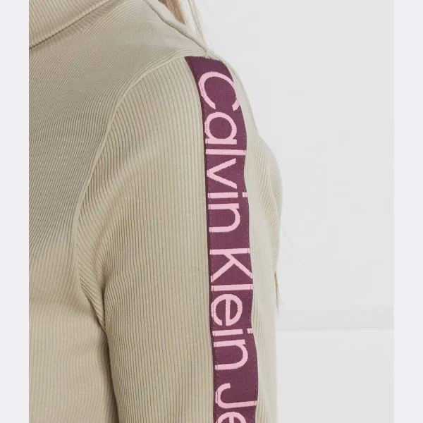 Укороченная водолазка Calvin Klein, бежевый — фото 4