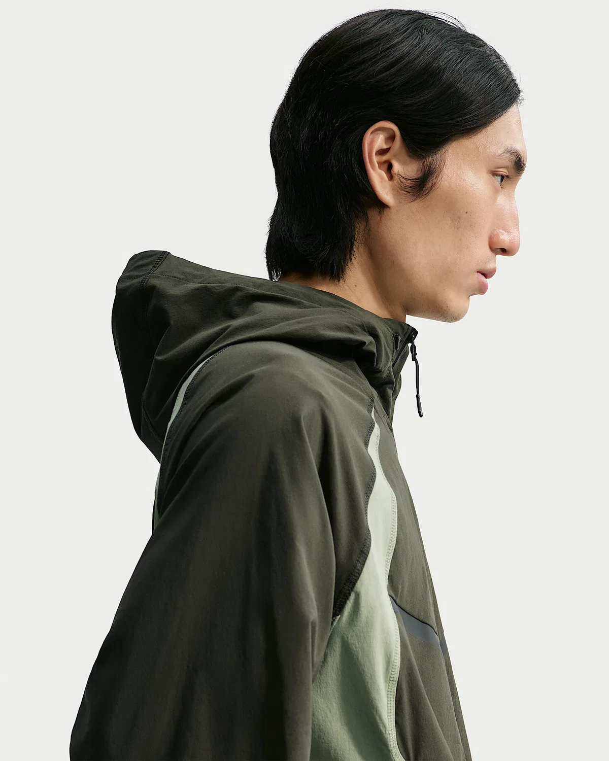Мужская ветровка Nike Tech Dri-FIT Woven Color-Block Windrunner Loose Jacket, Sequoia/Oil Green/Black — фото 3