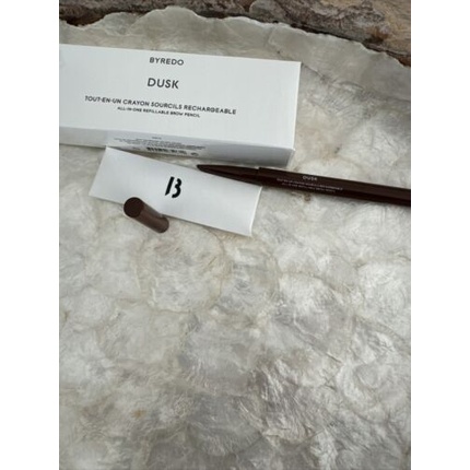 

BYREDO Eyebrow Pencil All-in-One Refillable Brow Pencil Оттенок: Twilight