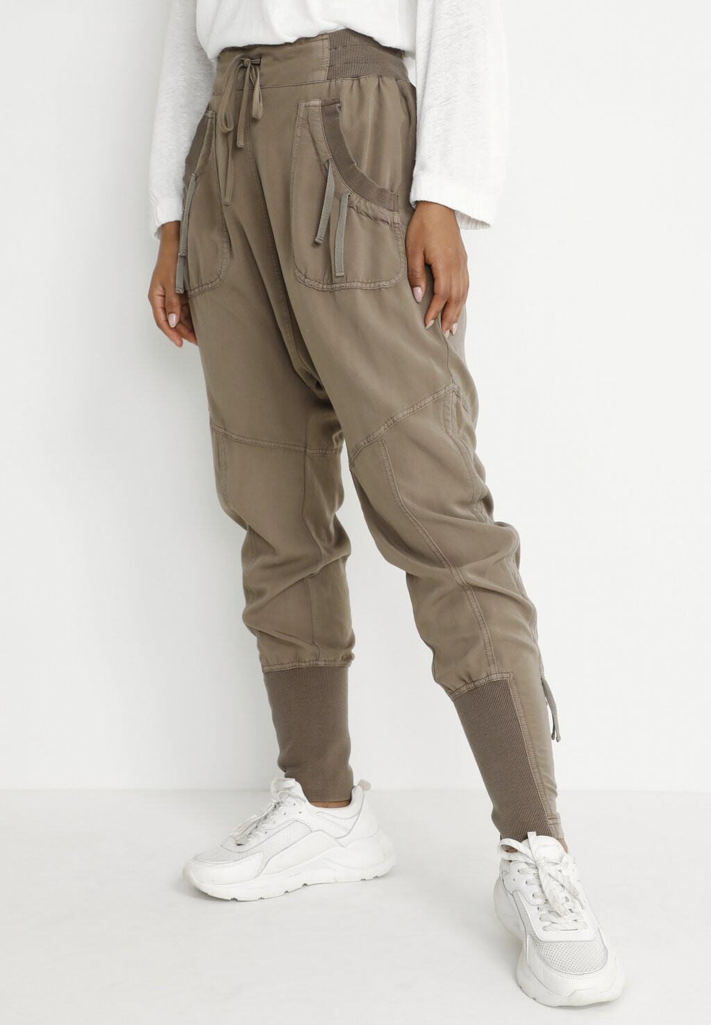 

Брюки NANNA PANTS Cream, цвет timber wolf