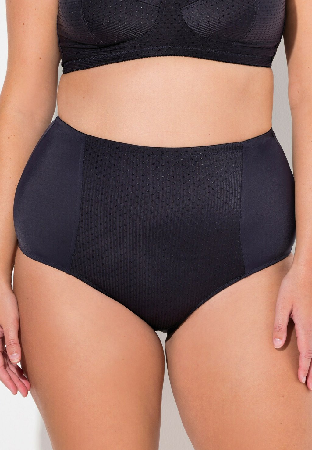 

Трусы HIGH WAIST JACQUARD INET Ulla Popken, фиолетовый