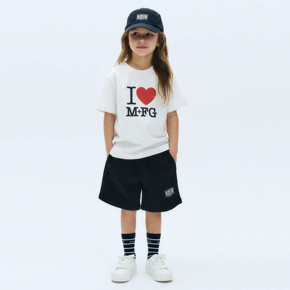 Детские спортивные шорты с классическим логотипом чёрные от Marithé Kids