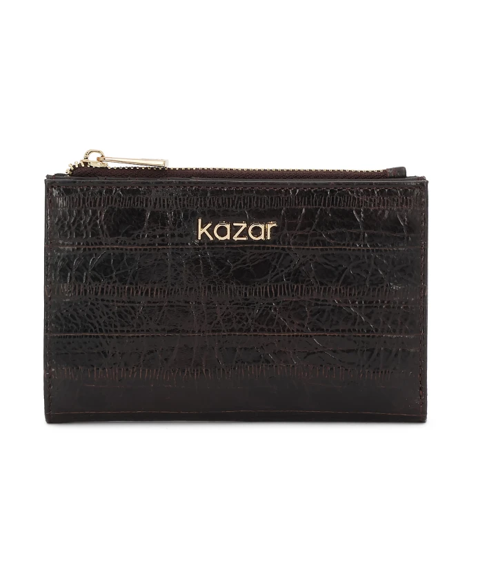 

Коричневый кожаный кошелек с тиснением и отделением для монет. Kazar, коричневый