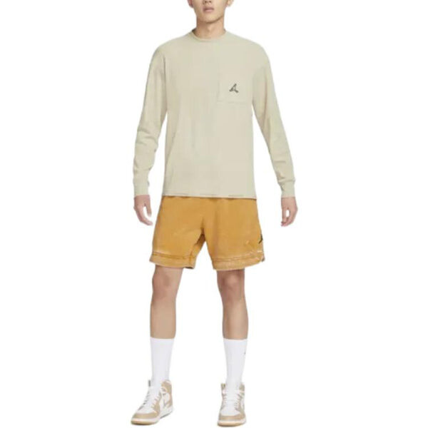 Футболка Air Jordan Essential Winter Long Sleeve T-Shirt 'Beige', бежевый — фото 3
