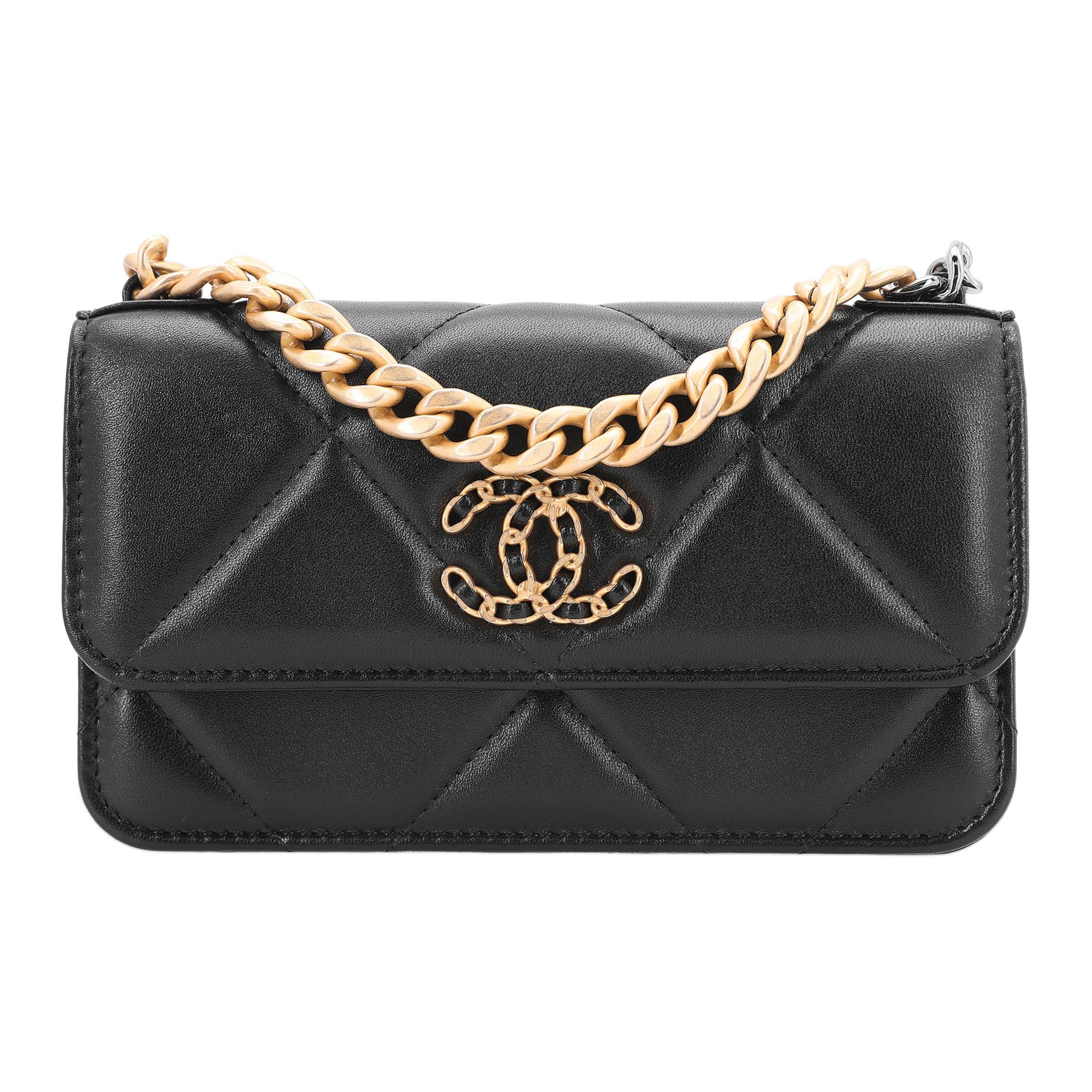 

Сумка через плечо из овчины женская черная CHANEL