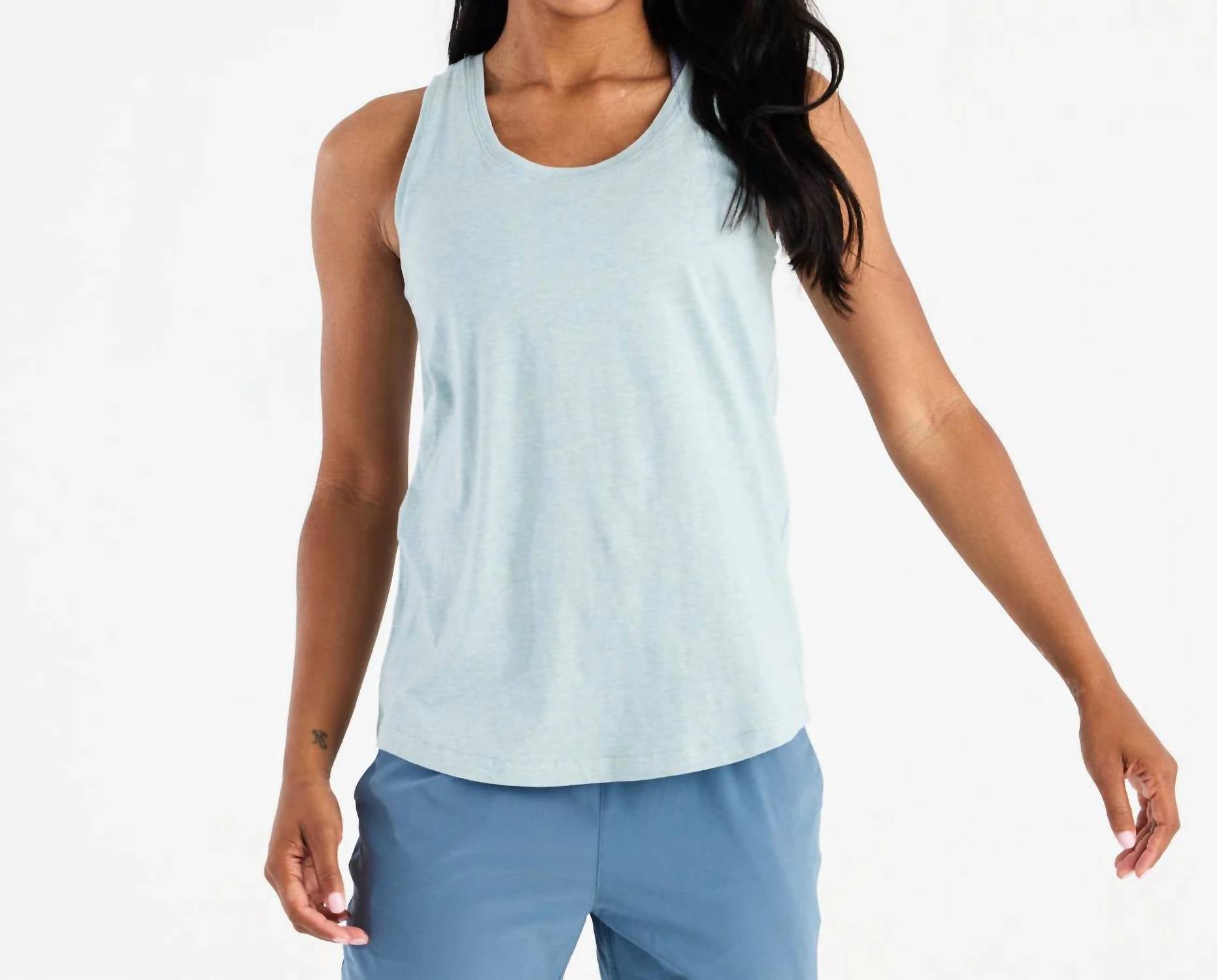 

Топ Heritage Tank Top в цвете Heather Ocean Mist FREE FLY
