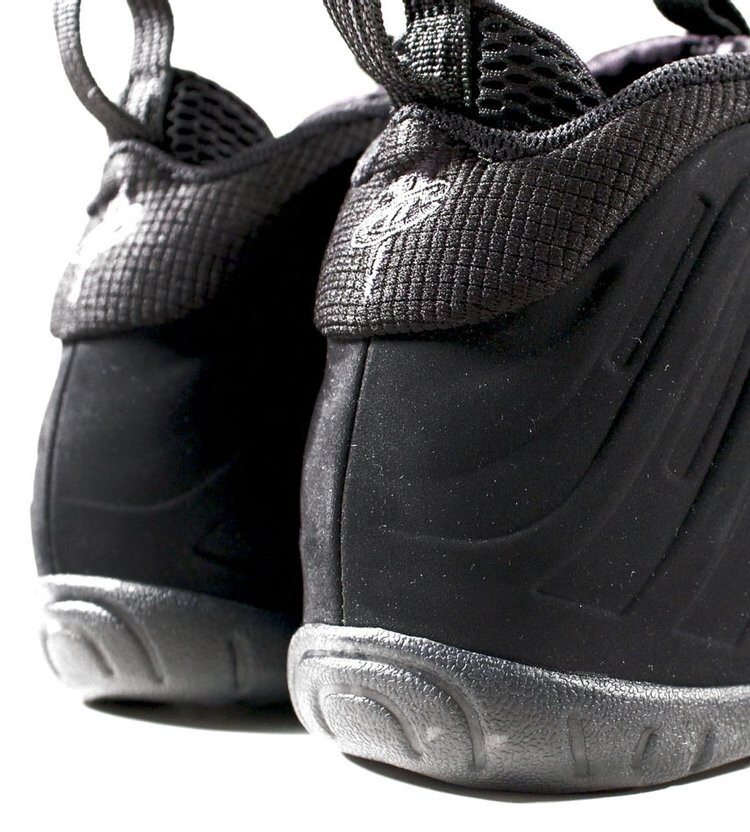 Кроссовки Nike Little Posite One GS 'Triple Black', черный — фото 3