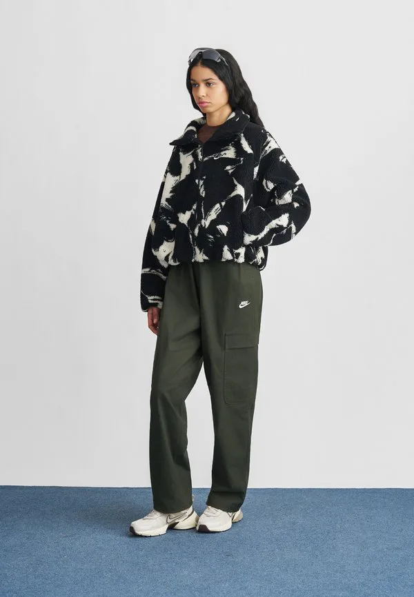 Уличная флисовая куртка Nike Sportswear, Black/Chalk/Sail — фото 2