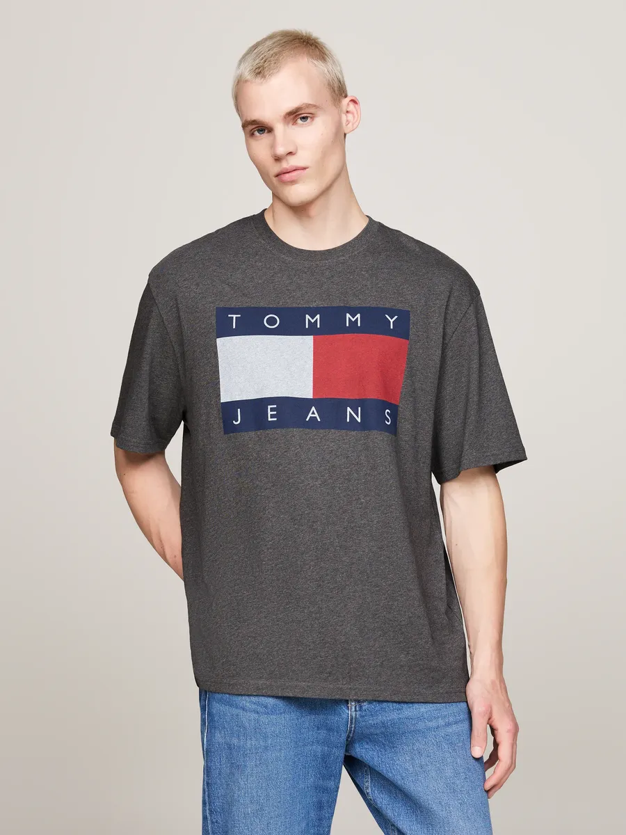 

Футболка Tommy Jeans "TJM RLX MELANGE FLAG TEE" с большим логотипом, цвет New Charcoal Melange