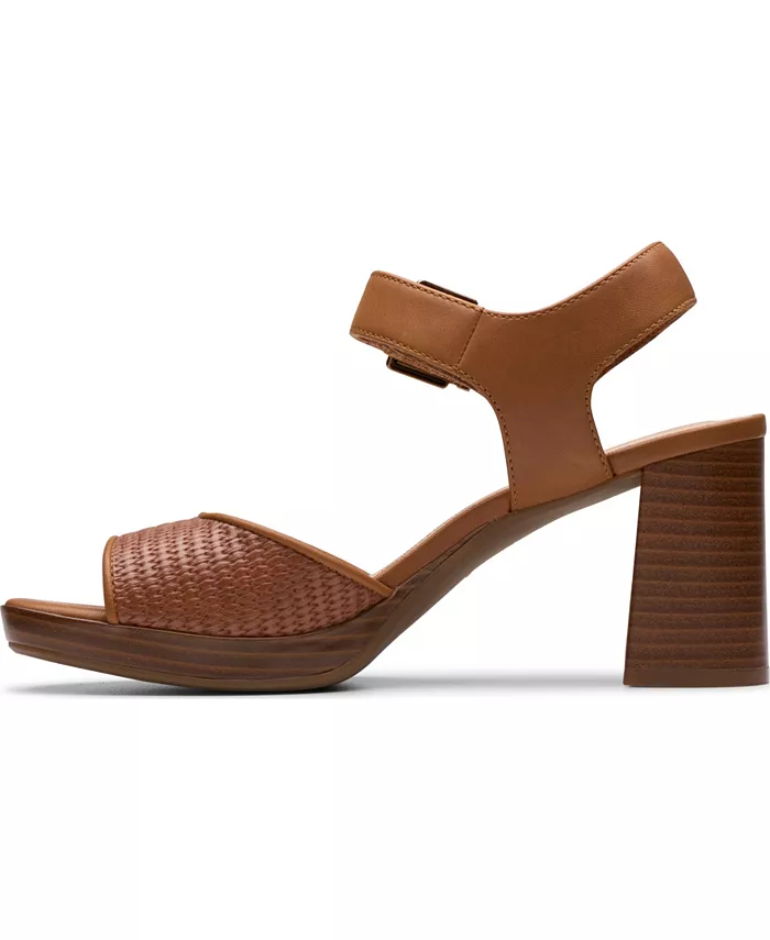 Сандалии Ambyrlyn Faye на квадратном каблуке Clarks, коричневый — фото 3