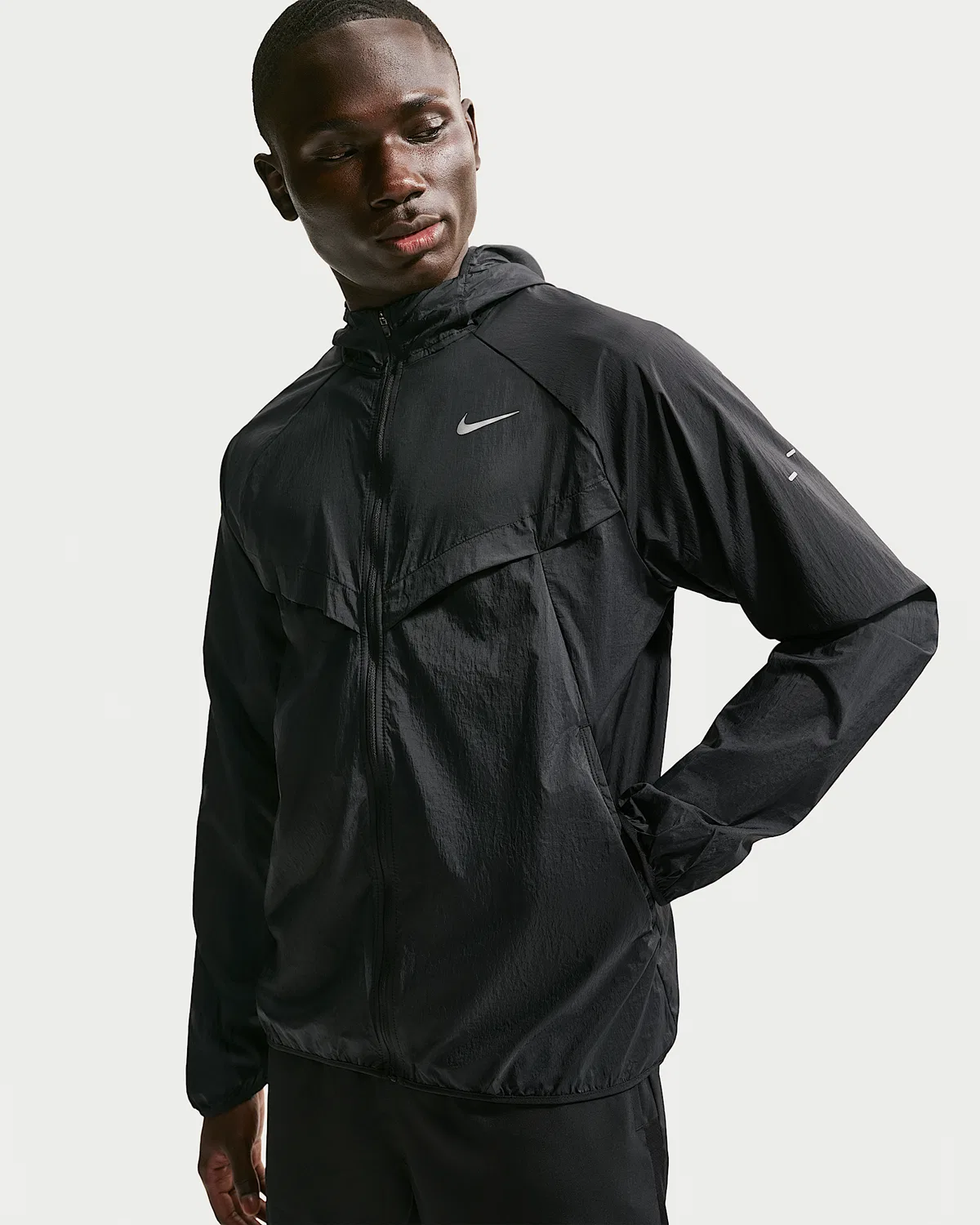 Мужская ветровка Nike Stride Repel UV для бега, Black/Black