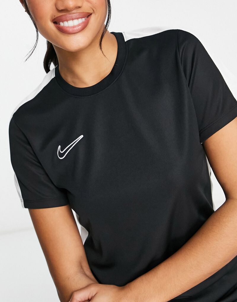 

Черная футболка Nike Soccer Academy Dri-FIT Nike