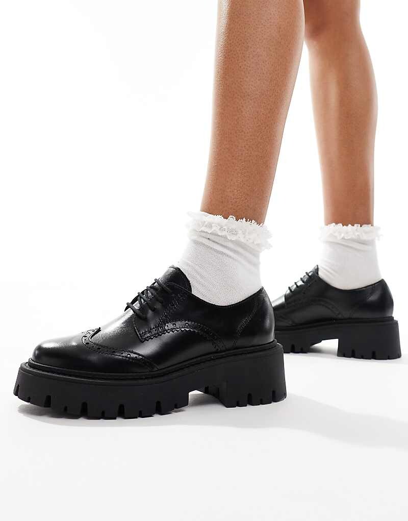 

schuh – Liora – Черные кожаные броги на толстой подошве