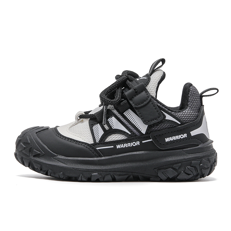 

Кроссовки для бега Warrior Breathable Lightweight с низким верхом для детей, черный/белый