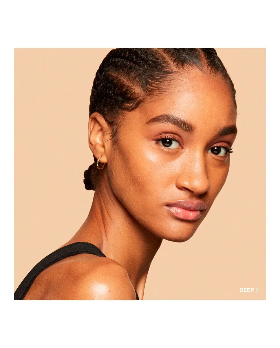 Тональная основа Vitamin Enriched Skin Tint Bobbi Brown, Deep 1 — фото 4