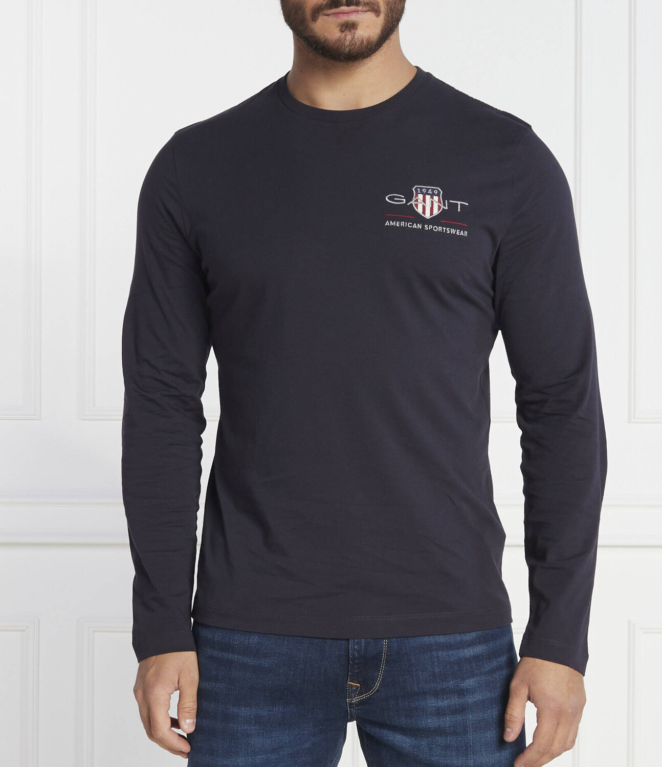 

Лонгслив Gant MEDIUM ARCHIVE SHIELD Regular Fit, темно-синий
