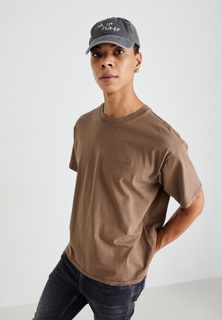 Футболка Levi's VINTAGE TEE, Fungi/Brown — фото 4
