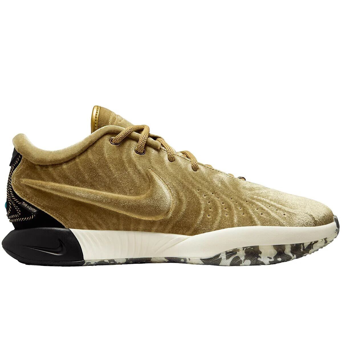 

Баскетбольные кроссовки Lebron 21 X The Shop 'Nobility' Nike, цвет Metallic Gold/Schwarz/Kokusnuss Weiß/Aquamarin