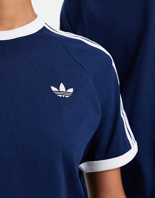 Темно-синяя футболка с тремя полосками adidas Originals — фото 3