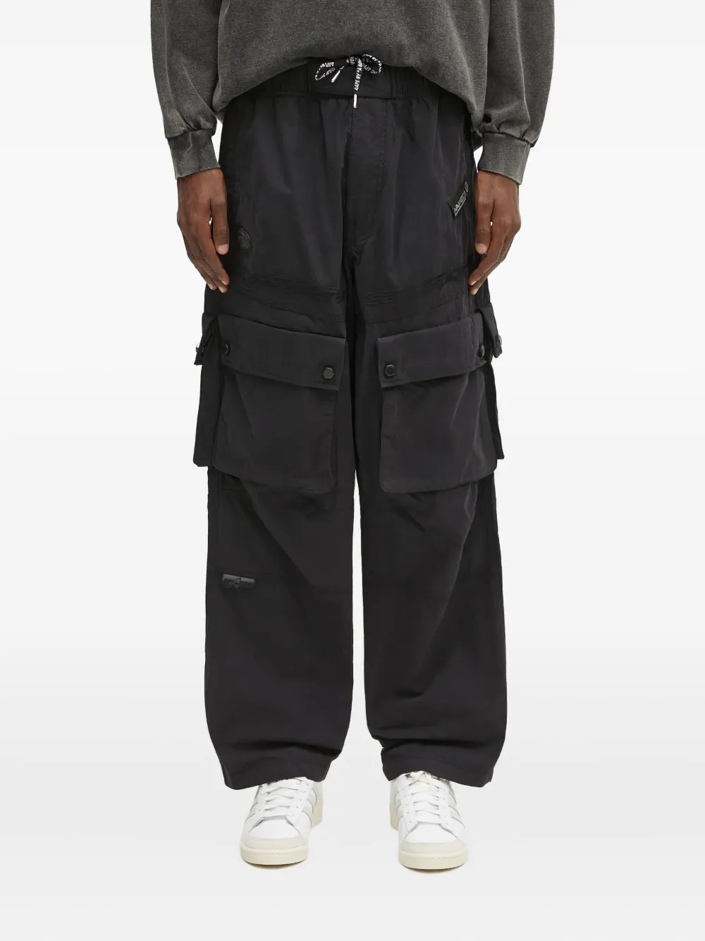 

Брюки с кулиской и карманами AAPE BY *A BATHING APE, черный