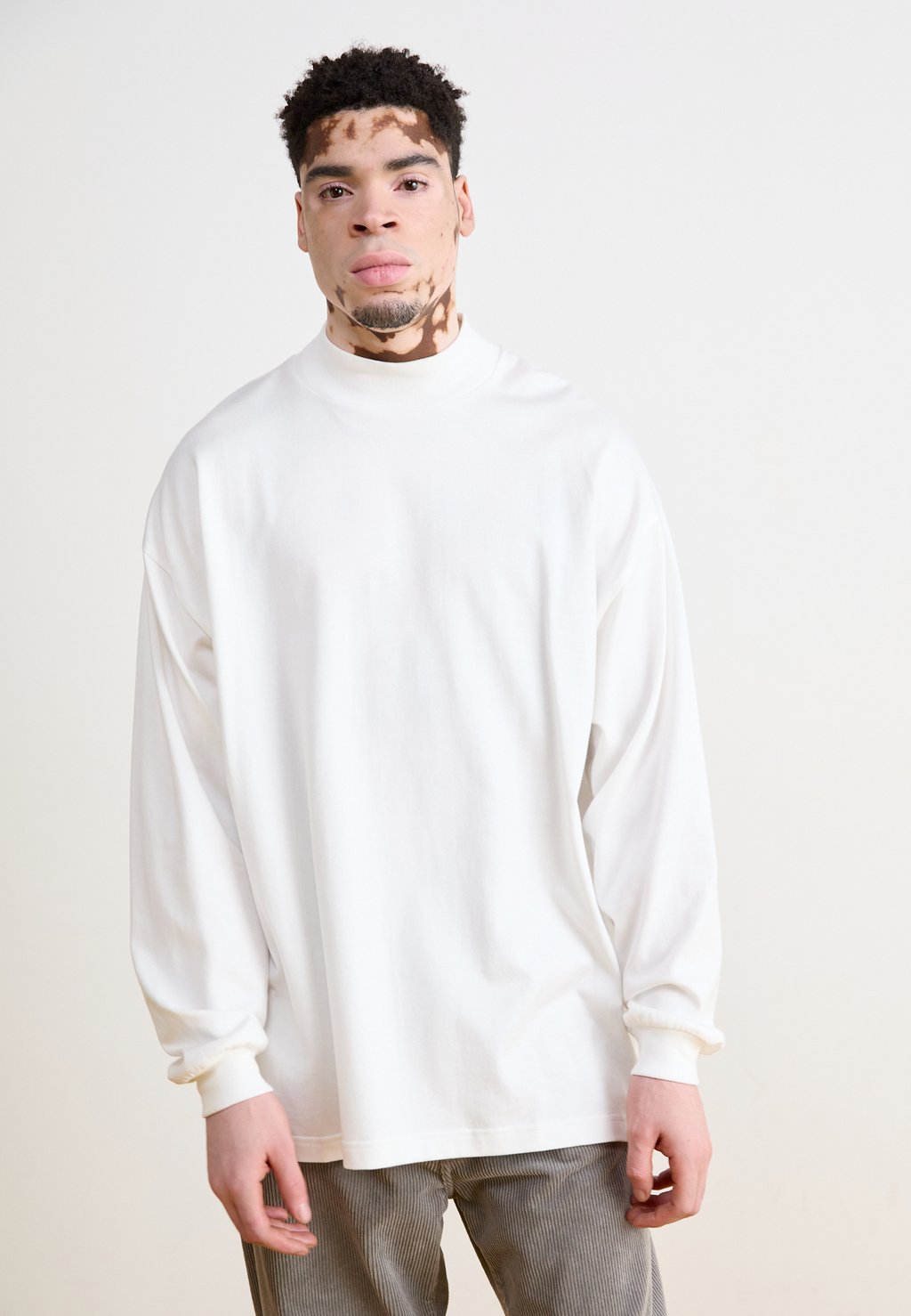 

Топ с длинными рукавами MOCKNECK Carhartt WIP, белый