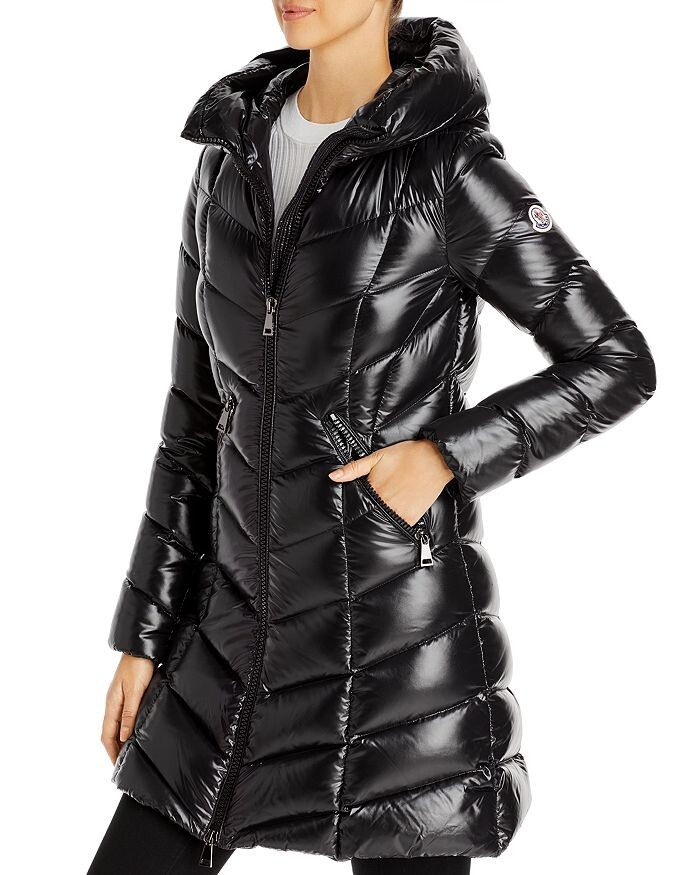 

Moncler Marus Пуховик с капюшоном, черный
