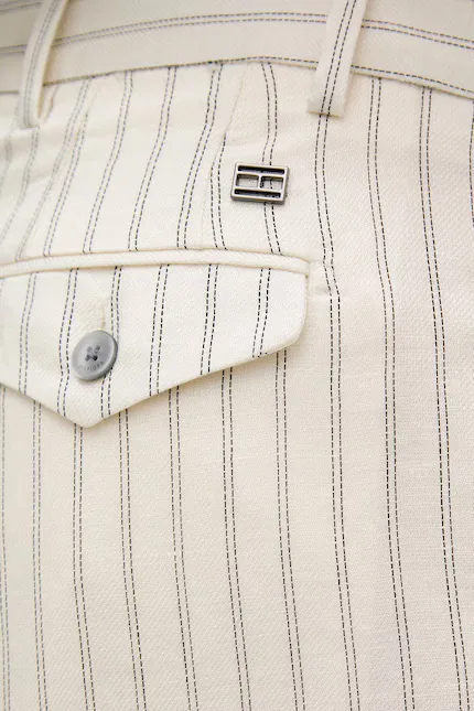 Брюки прямого кроя с поясом Tommy Hilfiger, бежевый — фото 4