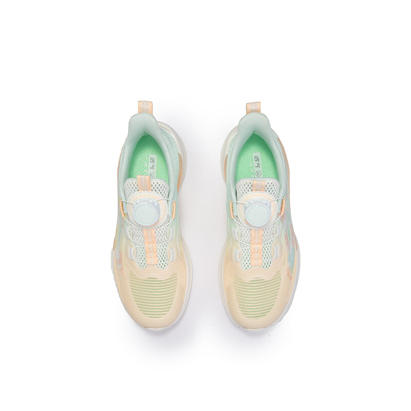 Кроссовки детские Qing Feng 5.0 GS Low-top светло-розовые оранжевые/зеленые с пеной Xtep, светло-розовый/оранжевый/зеленый — фото 4