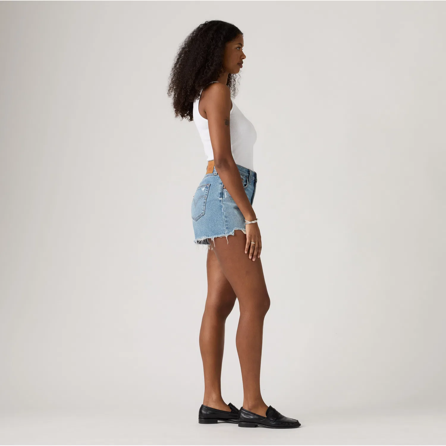 Женские шорты 501 Curve Levi's, Medium Wash — фото 4