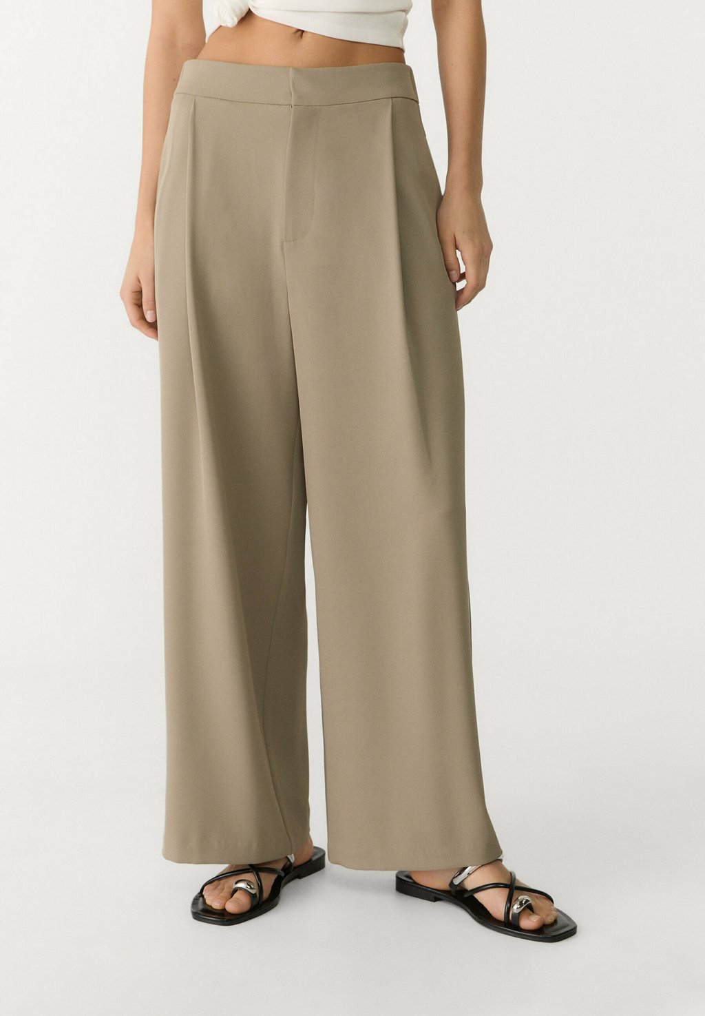 

Брюки CULOTTES WITH DARTS Stradivarius, хаки