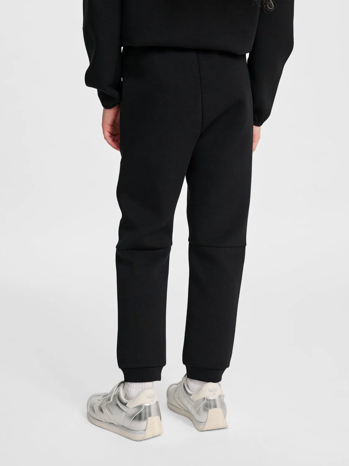 Детские спортивные штаны Tech Fleece Hmljr Hummel, Schwarz — фото 4