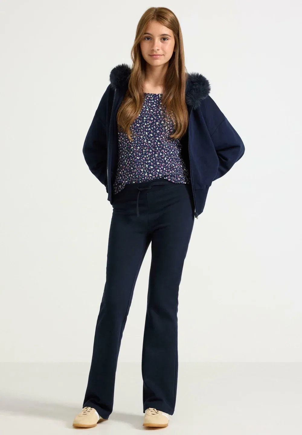 Расклешенные спортивные штаны - брюки от спортивного костюма Lindex, Dark Navy