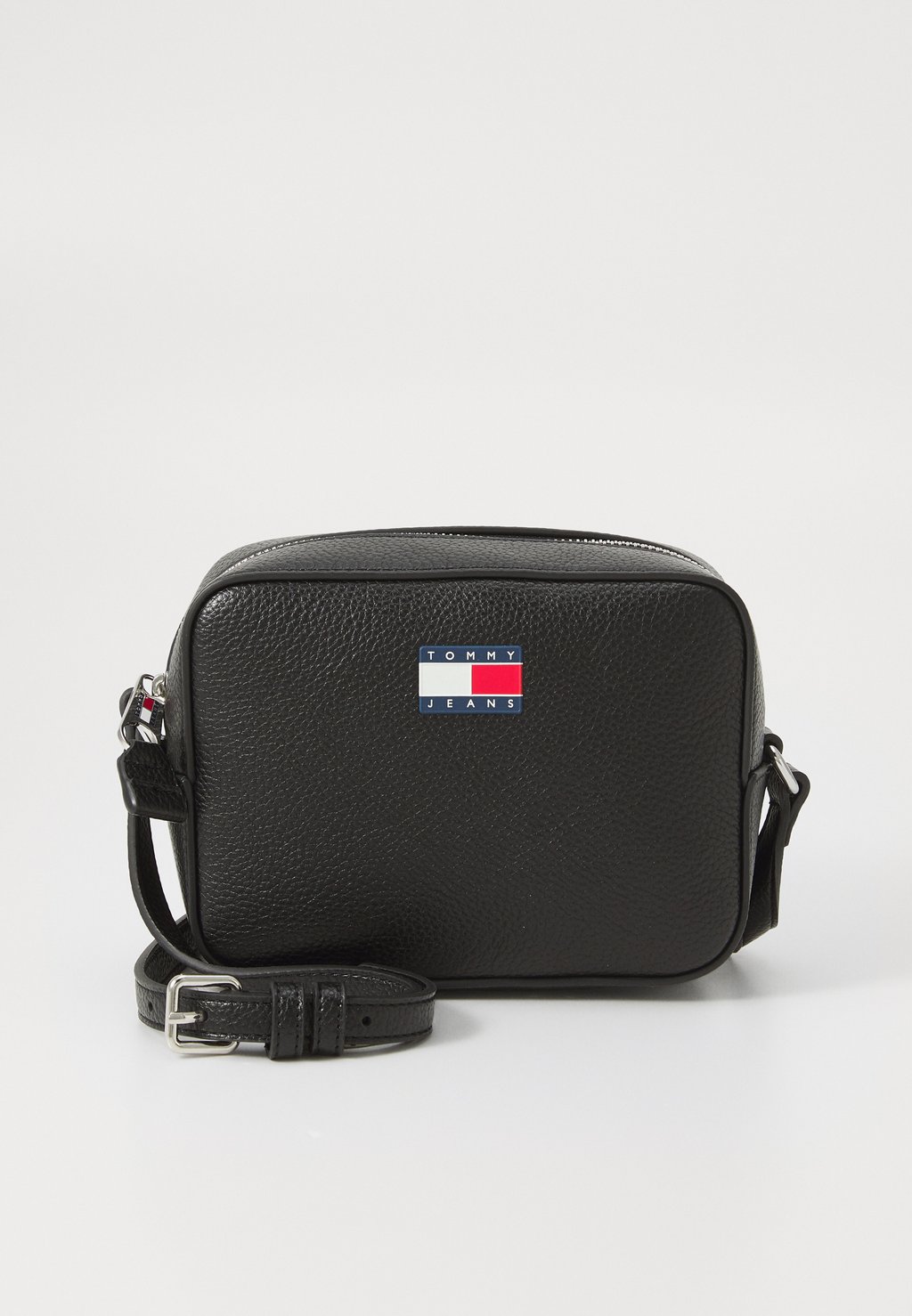 

Сумка через плечо MUST CAMERA BAG Tommy Jeans, черный