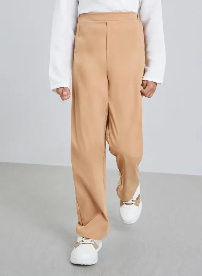 Комплект рубашки и брюк Boys white shirt and pant set Styli, бежевый — фото 4