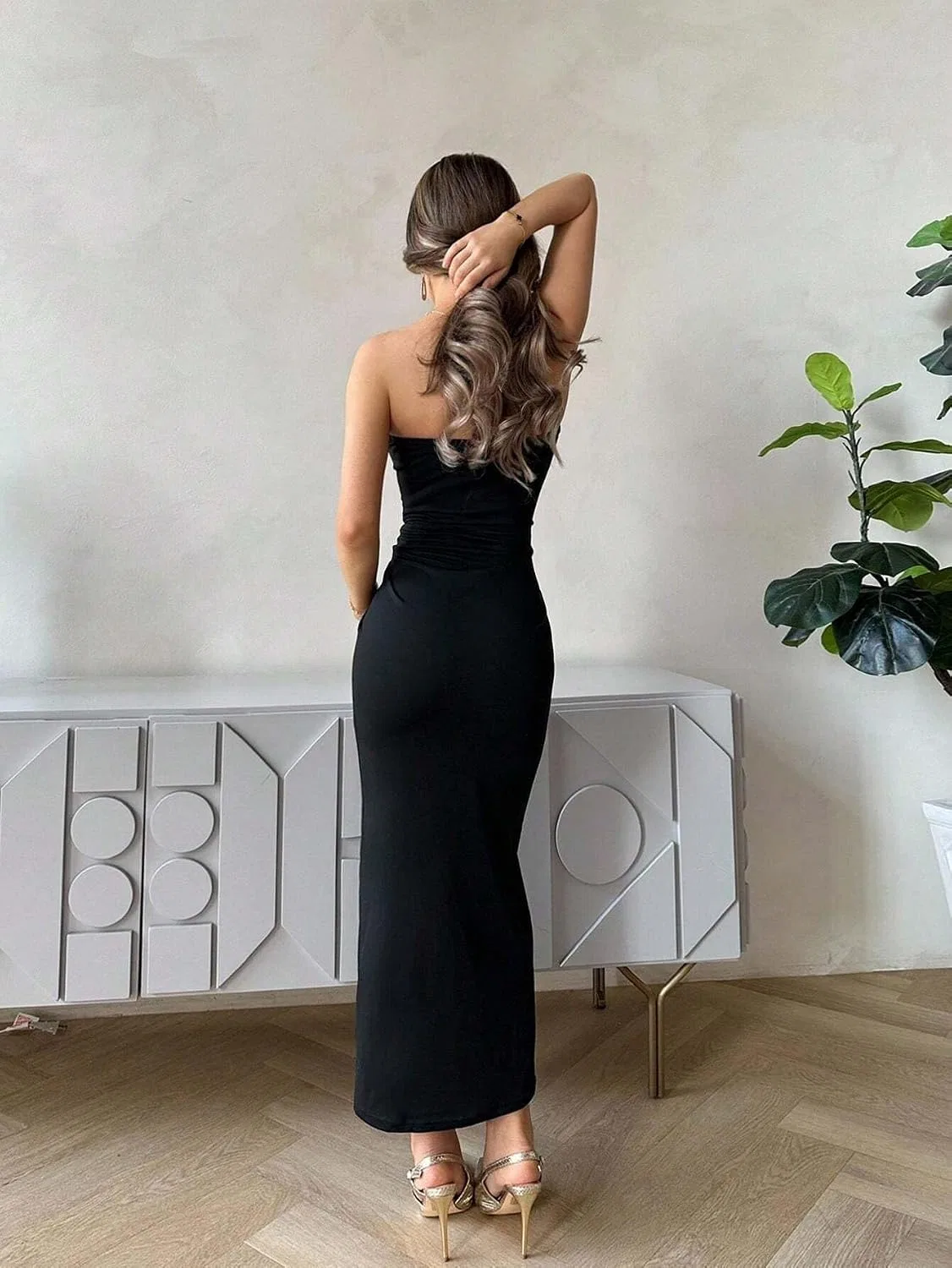 Женское облегающее платье-миди с асимметричным вырезом, Black — фото 3