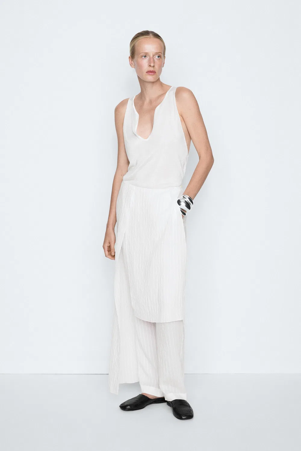 Юбка-шорты Massimo Dutti, асимметричные полосатые, белый
