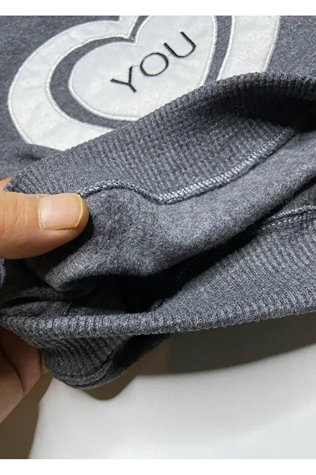 Детский комплект из свитшота и брюк с сердцем Kids Clup, Smoke Grey — фото 4
