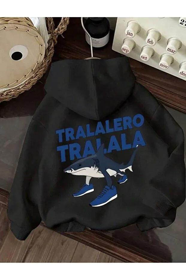 Детское худи с принтом для девочек tralalero tralala crazy fish printed on back and front No Plan, Черный — фото 2