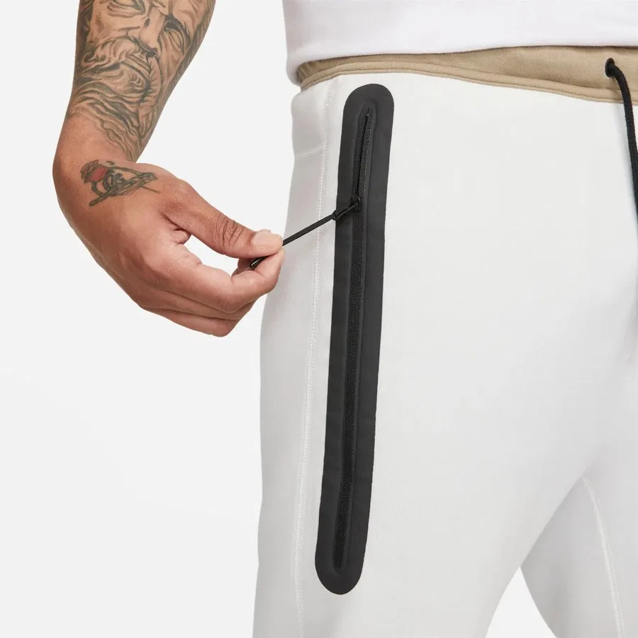 Спортивные брюки с длинными манжетами Nike Tech Fleece, Белый — фото 4