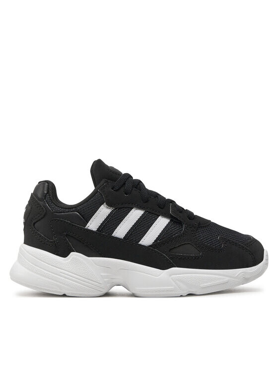 

Кроссовки Adidas, черный