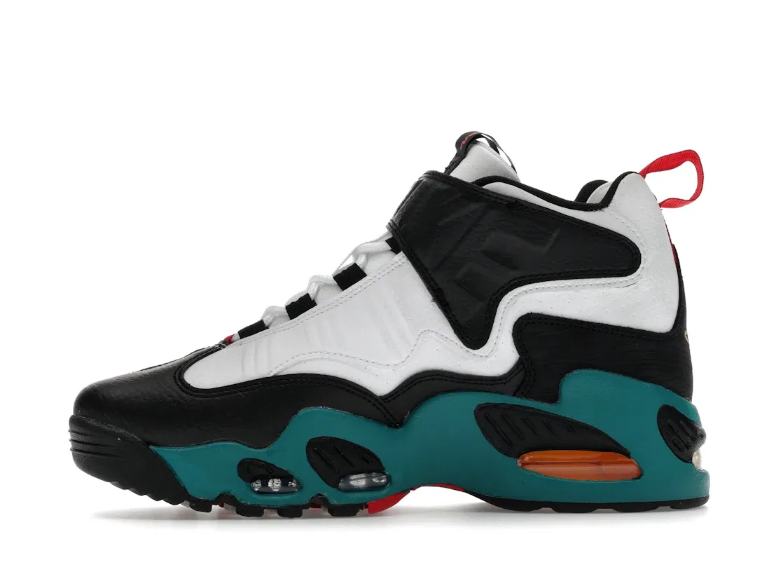 Детские кроссовки Lifestyle Nike Air Griffey Max 1, White/Black/University Red/Metallic Gold — фото 3