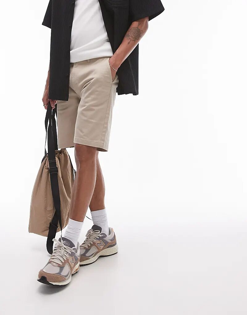 

Узкие шорты-чинос в камне Topman